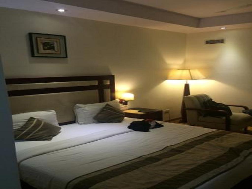 Hotel Delite Grand Faridabad Exterior foto